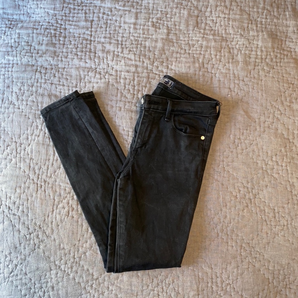Abercrombie & Fitch Mid Rise Super Skinny Jeans